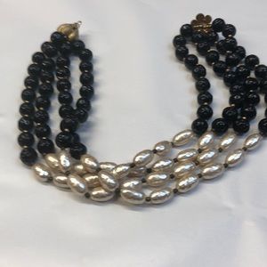 Necklace (  choker )